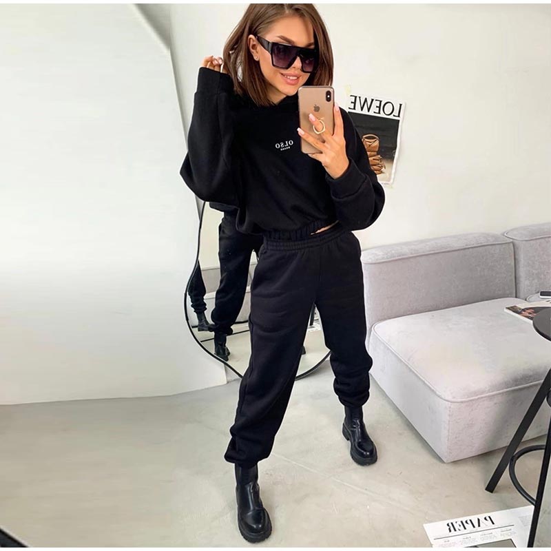 Damski Dresowy Komplet z Kapturem i Luźnym Krojem 3