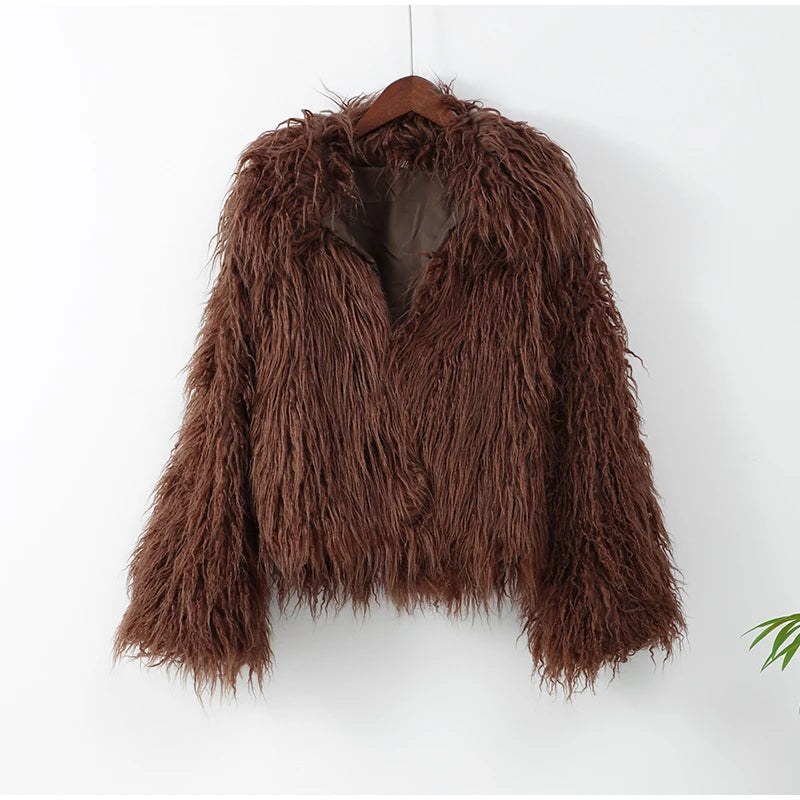 Damski Płaszcz Zimowy z Sztucznego Futra Lama z Luźnym Fasonem 7